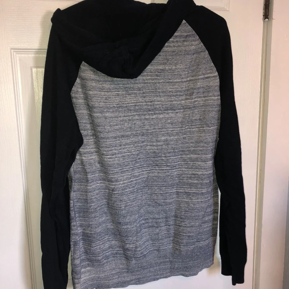 NWOT‎ Banana Republic Sweatshirt